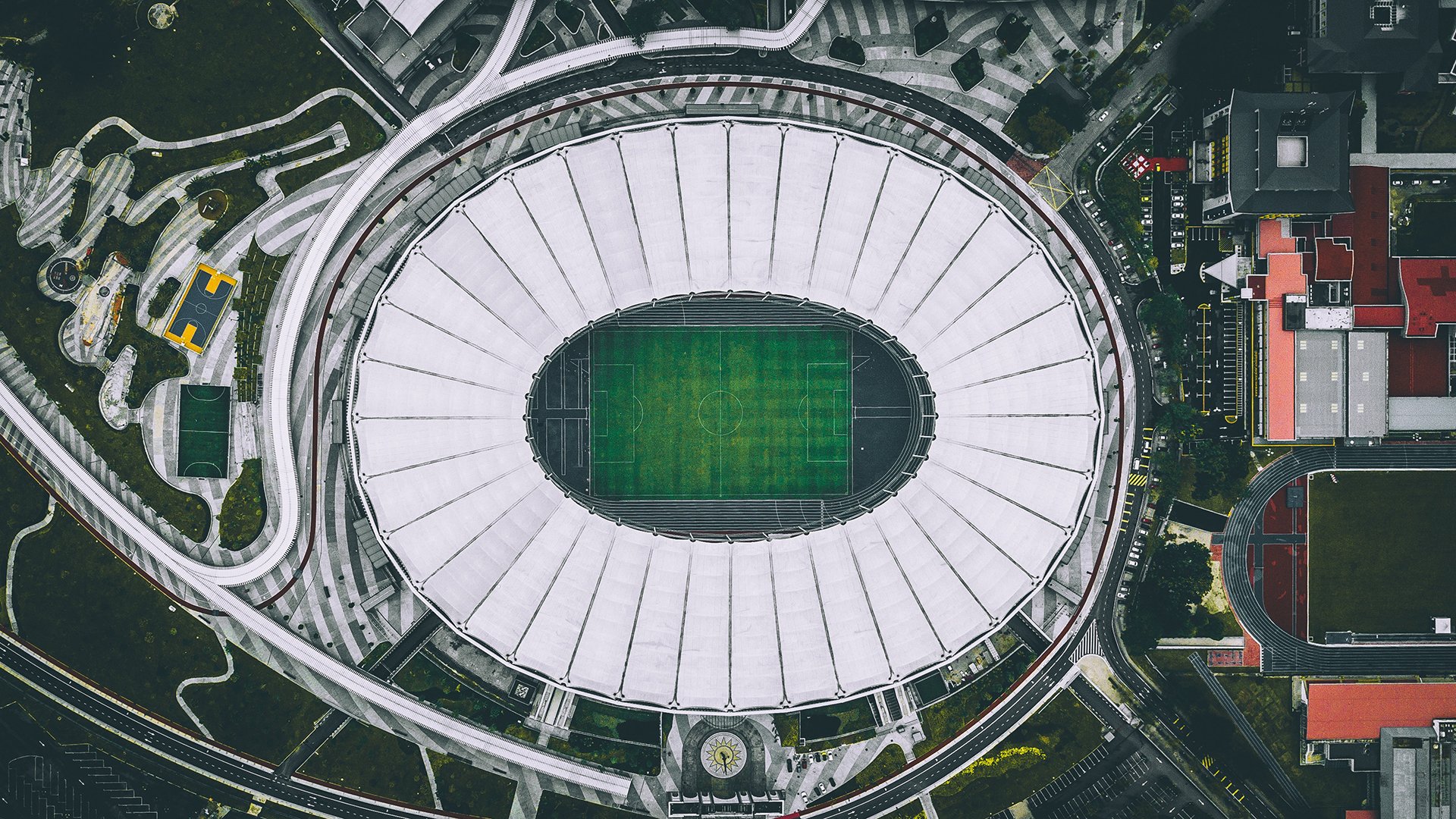 开云入口-星光下的新战场，阿贾克斯传射建功，哈兰德新星横空出世，场边球探频频记笔记，星光之下新星闪耀，阿贾克斯传射建功，哈兰德横空出世引球探瞩目